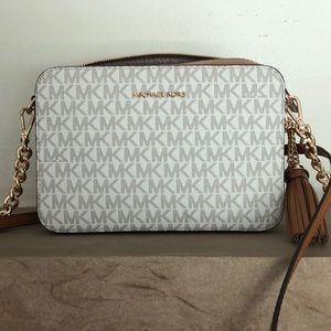 Michael Kors Crossbody Handbag